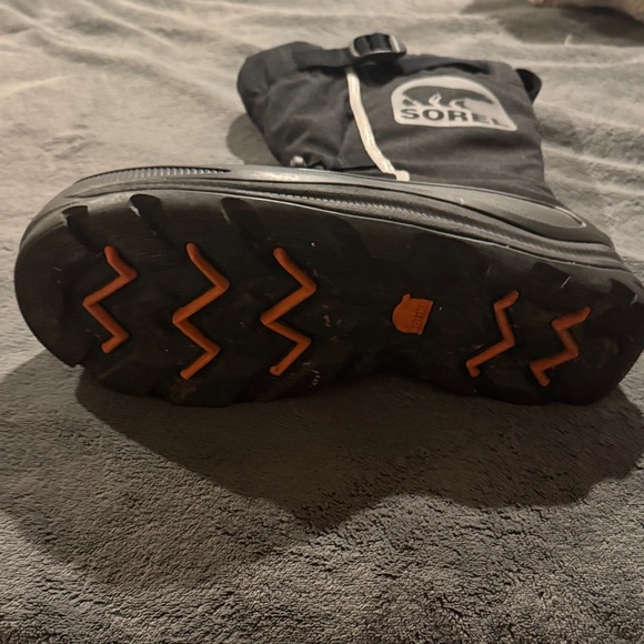 Sorel Adult Black Snow Boots - Picture 3 of 7